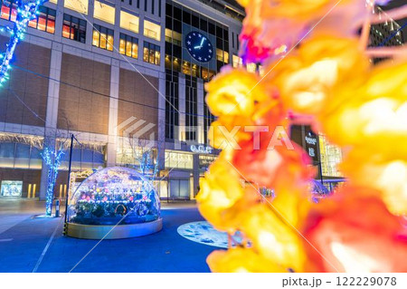 冬の札幌　さっぽろホワイトイルミネーション　サツエキイルミネーション　北海道札幌市 122229078