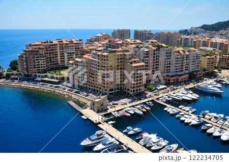 モナコのとても美しい街並み風景 122234705