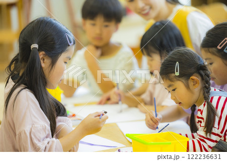 絵画教室 学童保育イメージ 絵画教室 学童保育イメージ 122236631