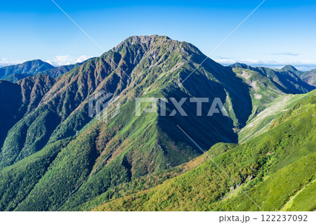 悪沢岳から見る赤石岳と小赤石岳　南アルプス　悪沢岳と荒川岳登山 122237092