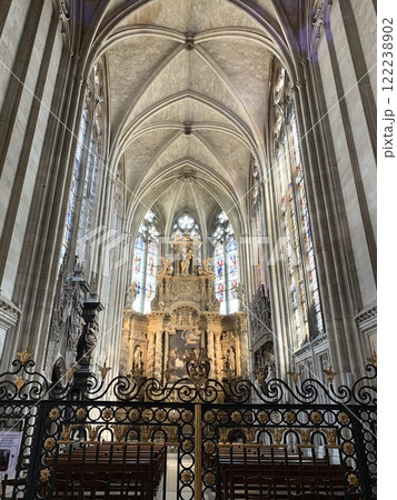 ジャンヌダルクゆかりの地ルーアンの大聖堂 122238902