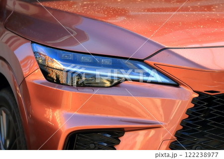 車のヘッドライト 車のヘッドライト 122238977