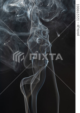 Smooth dense white smoke 122239001