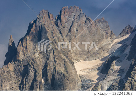 mountain peaks in Chamonix, French Alps 122241368