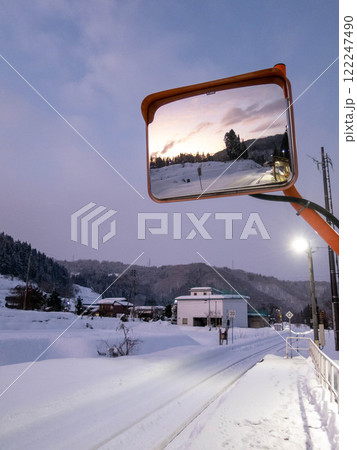 雪の秘境：上境駅 122247490