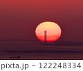 明石海峡大橋と夕陽 122248334