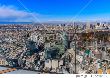 東京　渋谷区　渋谷スクランブルスクエアの展望施設 SHIBUYA SKY（渋谷スカイ）からの眺め 122248399