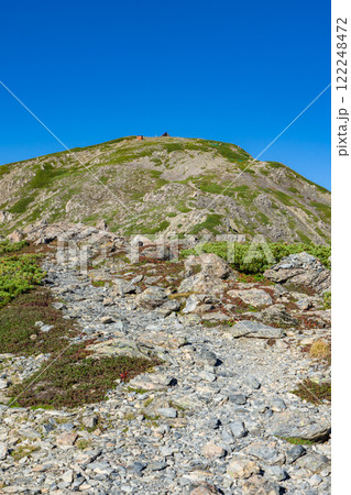荒川中岳の山頂部 南アルプス 悪沢岳と荒川岳登山 荒川中岳の山頂部 南アルプス 悪沢岳と荒川岳登山 122248472