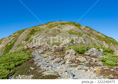 荒川中岳の山頂部　南アルプス　悪沢岳と荒川岳登山 122248473