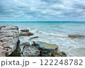 Sea shore on the Caribbean beach in the Zona Hoteleria in Cancun. 122248782
