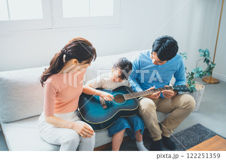 3人家族 3人家族 122251359