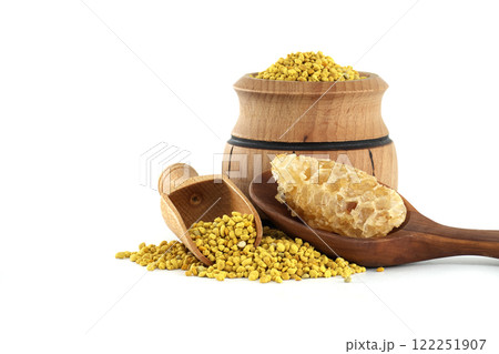 Bee Pollen and Honeycomb Arrangement with Wooden Containers and Scoops 122251907