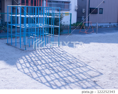 誰もいないジャングルジム 誰もいないジャングルジム 122252343