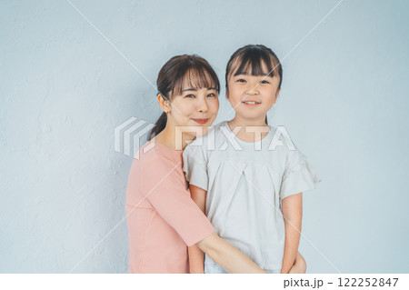 9歳の娘とママ 9歳の娘とママ 122252847