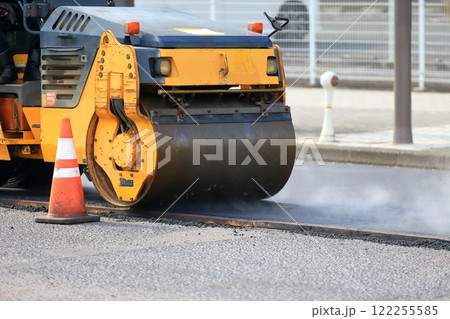 道路の舗装工事 道路の舗装工事 122255585