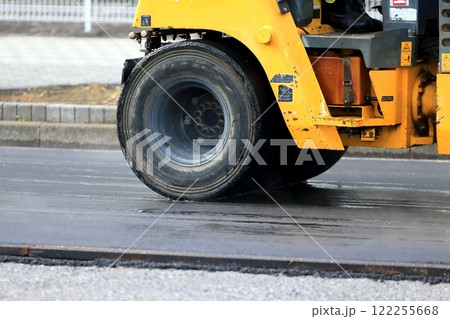 道路の舗装工事 122255668