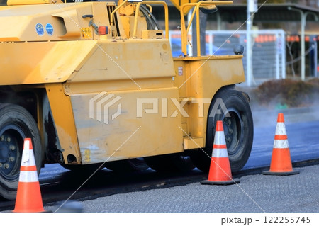道路の舗装工事 道路の舗装工事 122255745