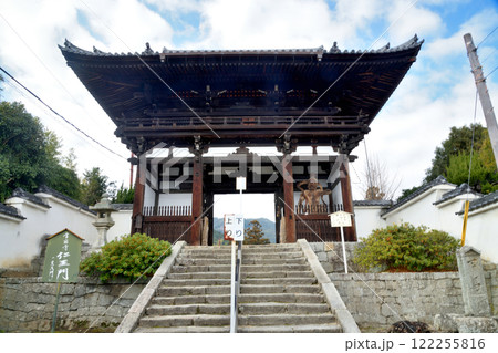 当麻寺(仁王門) 【奈良県葛城市】 当麻寺(仁王門) 【奈良県葛城市】 122255816