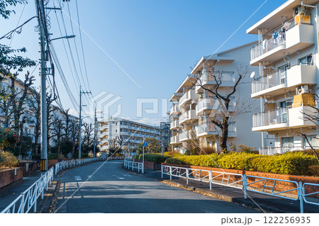 都営団地風景 122256935