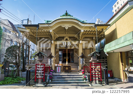 東京都台東区 矢先稲荷神社 拝殿 日本馬乗史100枚の天井絵が奉納されている神社 東京都台東区 矢先稲荷神社 拝殿 日本馬乗史100枚の天井絵が奉納されている神社 122257995
