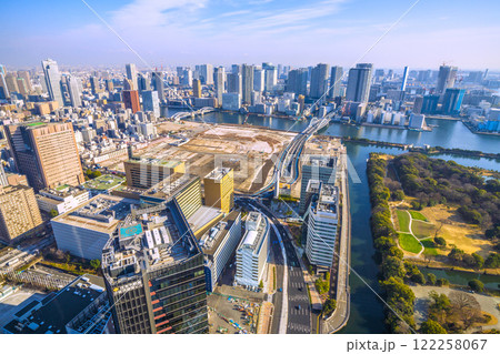 日本の東京都市景観 新時代へ。築地市場跡地などを望む。再開発…＝令和7年1月23日 122258067