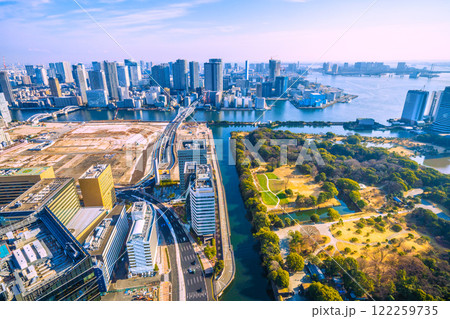 日本の東京都市景観 新時代へ。築地市場跡地などを望む。再開発…＝令和7年1月23日 122259735