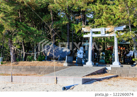 冬の八幡奈多宮　大分県杵築市 122260074