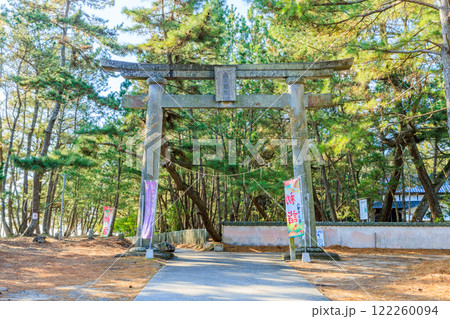 冬の八幡奈多宮　大分県杵築市 122260094