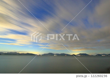 月夜の大芝島から とびしま海道方面を望む  月夜の大芝島から とびしま海道方面を望む  122260236