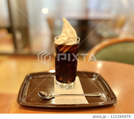 喫茶店のコーヒーフロート 喫茶店のコーヒーフロート 122260979