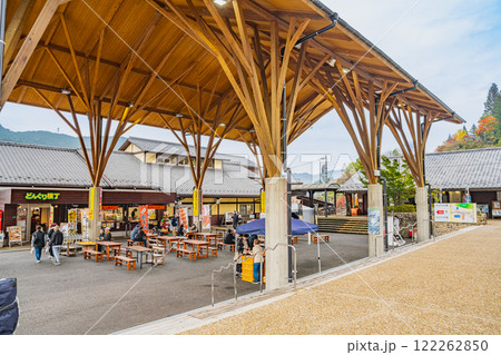 豊田市の道の駅どんぐりの里いなぶの風景(愛知県) 122262850