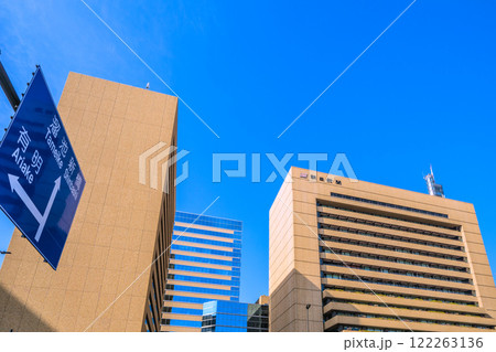 日本の東京都市景観　朝日新聞社などを望む。同社前には築地市場跡地が広がる…＝令和7年1月23日 122263136