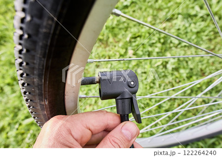 Dual head bicycle pump nozzle adapter for hose , schrader or presta valve convertor for bike tire air pump. 122264240