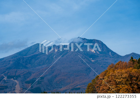 妙高山を望む(収穫後の田園風景)秋 妙高山を望む(収穫後の田園風景)秋 122273355