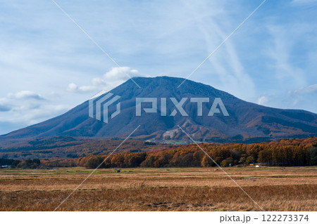 晩秋の黒姫山(信濃富士) 晩秋の黒姫山(信濃富士) 122273374