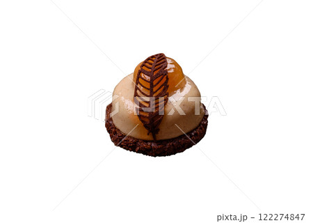 Sweet tart with pear lemon mousse cream and chocolate cake base 122274847