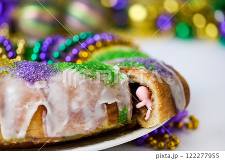 Colorful Mardi Gras King Cake Colorful Mardi Gras King Cake 122277955