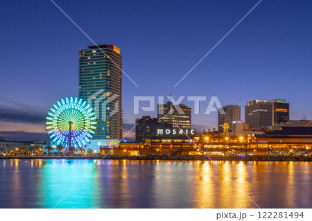 神戸ハーバーランドの美しい夜景 122281494