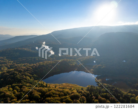 秋の八幡平大沼(秋田県鹿角市) 秋の八幡平大沼(秋田県鹿角市) 122281684