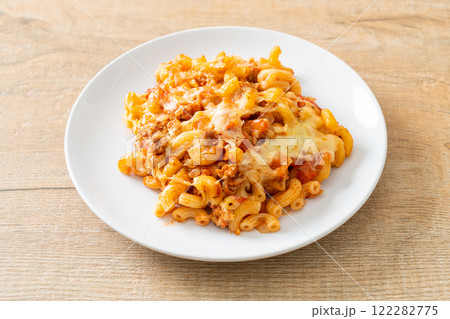 homemade macaroni bolognese with cheese homemade macaroni bolognese with cheese 122282775