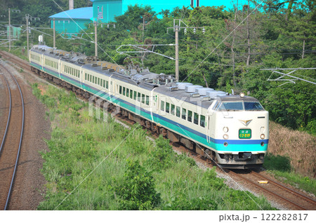 信越本線 土底浜-犀潟 JR東日本 485系 T17編成(新潟) くびき野 信越本線 土底浜-犀潟 JR東日本 485系 T17編成(新潟) くびき野 122282817