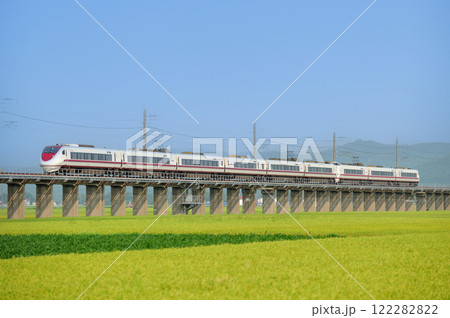 北越急行ほくほく線　くびき－犀潟　北越急行　681系　N02編成　はくたか 122282822