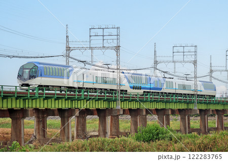 近鉄山田線 小俣-宮町 近鉄 50000系 SV01編成 しまかぜ 近鉄山田線 小俣-宮町 近鉄 50000系 SV01編成 しまかぜ 122283765