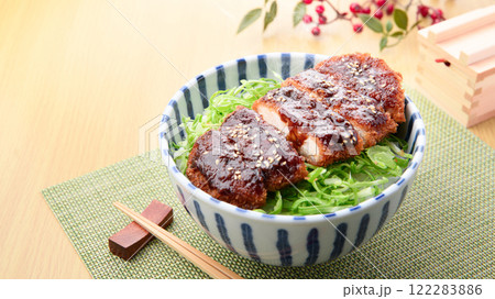 ソースかつ丼 122283886