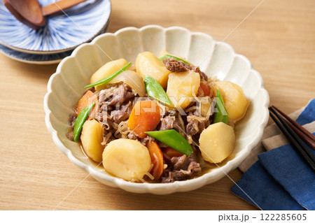 基本の肉じゃが 牛肉使用 基本の肉じゃが 牛肉使用 122285605
