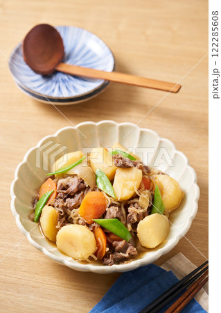 基本の肉じゃが　牛肉使用 122285608