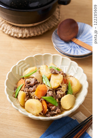 基本の肉じゃが 牛肉使用 基本の肉じゃが 牛肉使用 122285609