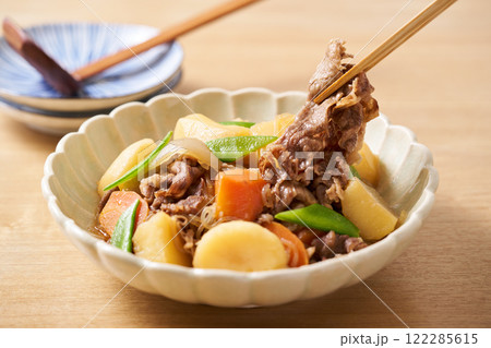 基本の肉じゃが　牛肉使用 122285615