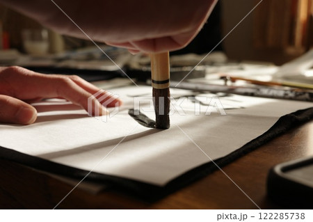 筆で字を書く 筆で字を書く 122285738
