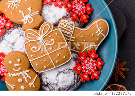 Christmas homemade gingerbreads, cookies and decorative elements Christmas homemade gingerbreads, cookies and decorative elements 122287173